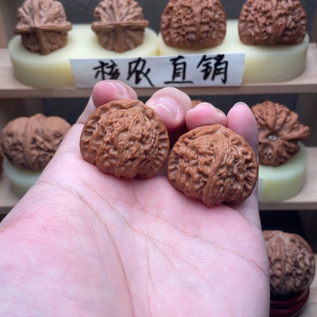 乂***吊坠文玩核桃全品三角白35➕老友价