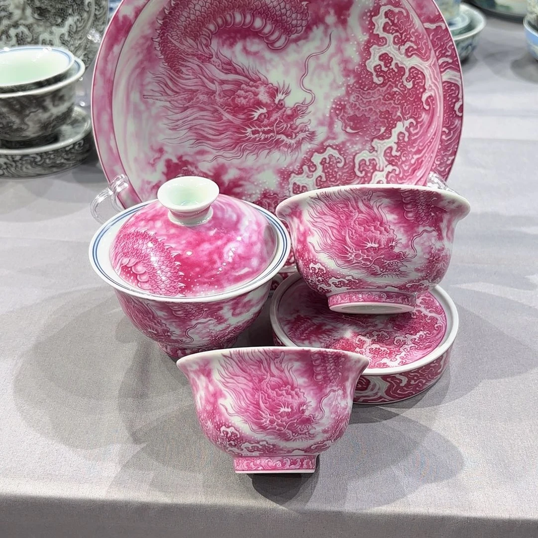 瓷片景德镇瓷器精品陈列