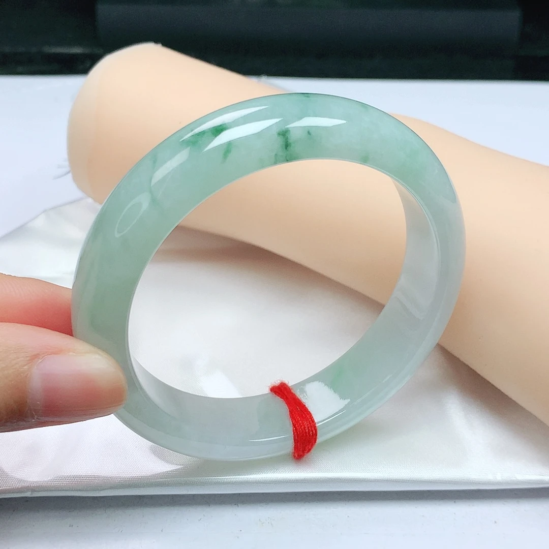 翡翠手镯未镶嵌正5758