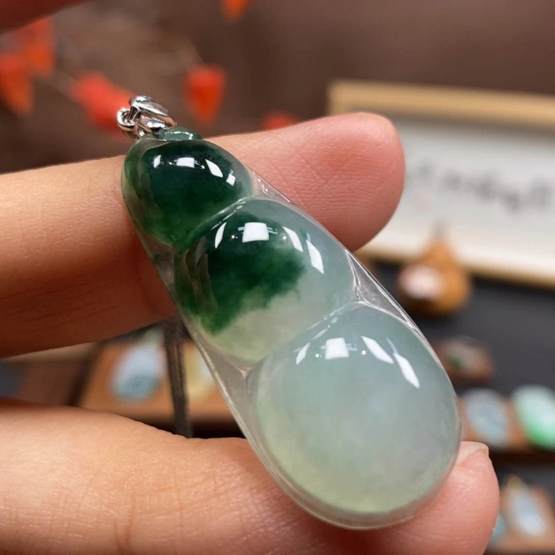 【闪购商品】颈饰银S925镶嵌翡翠25