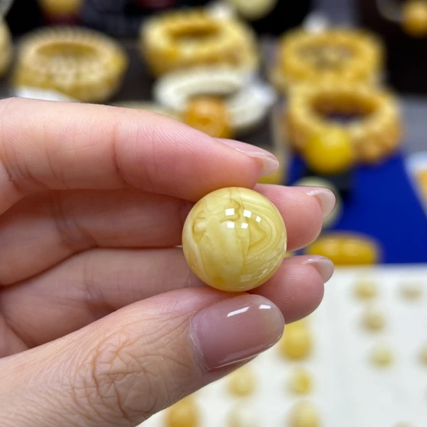 16.3mm 小妖珠宝天然原矿琥珀蜜蜡
