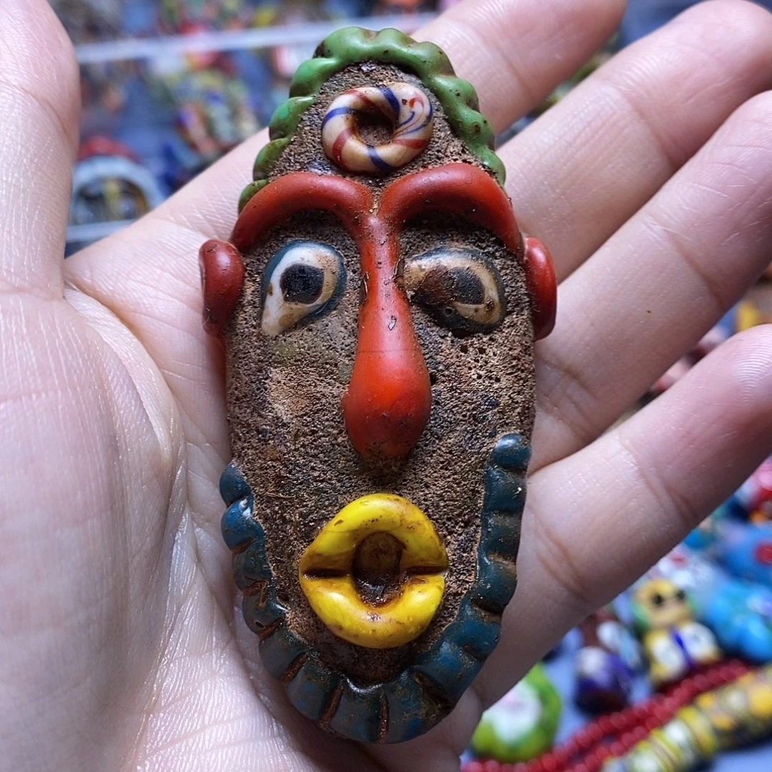 琉璃颈饰福利老娃