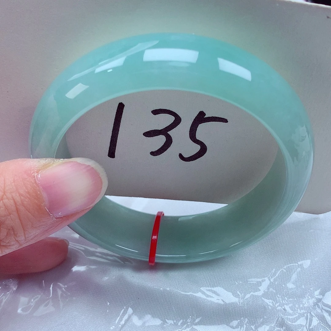 翡翠未镶嵌手镯翡翠