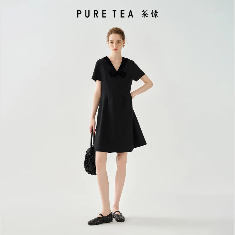 【仪式千金】puretea茶愫V领绒感蝴蝶结a字连衣裙小黑裙KD4402D21