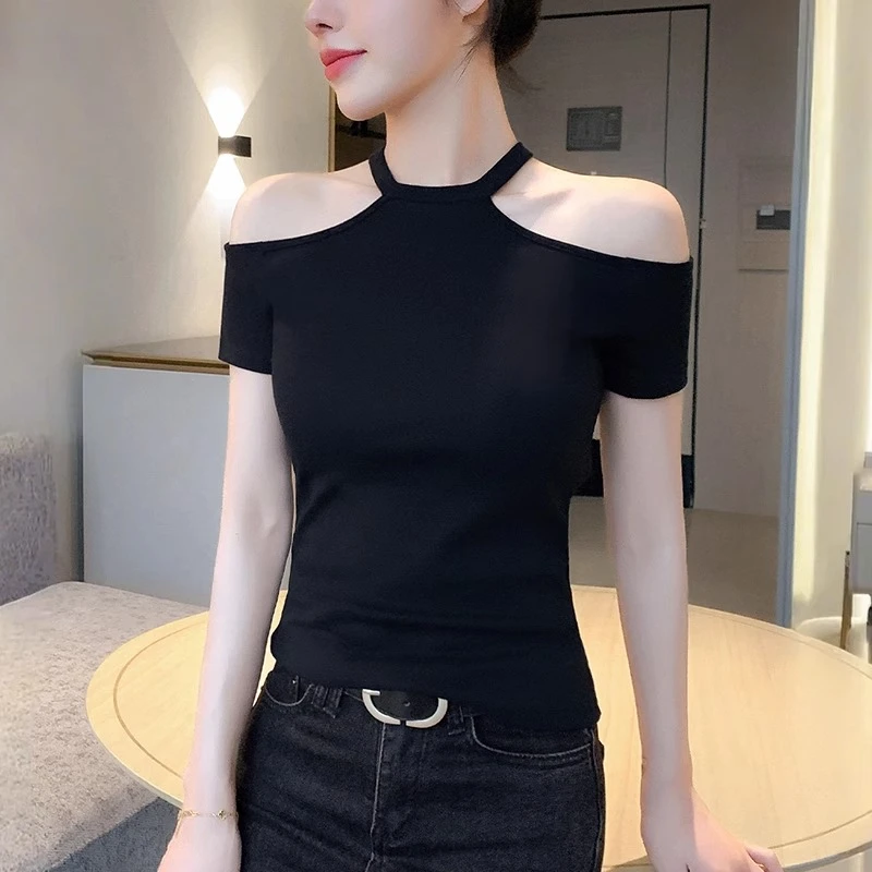 OVKM黑色挂脖一字领短袖T恤女2025夏季新款设计感修身显瘦露肩上