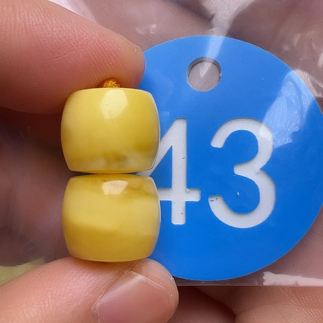 未镶嵌蜜蜡裸石12.5mm微瑕