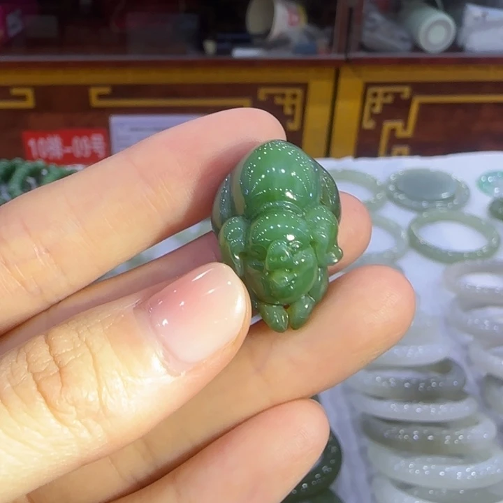 和田玉（碧玉）未镶嵌颈饰