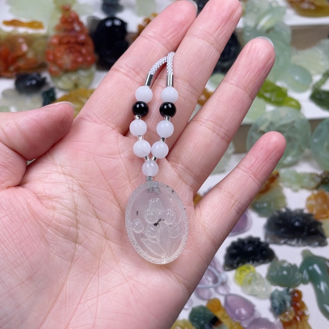 蛇纹石玉未镶嵌颈饰