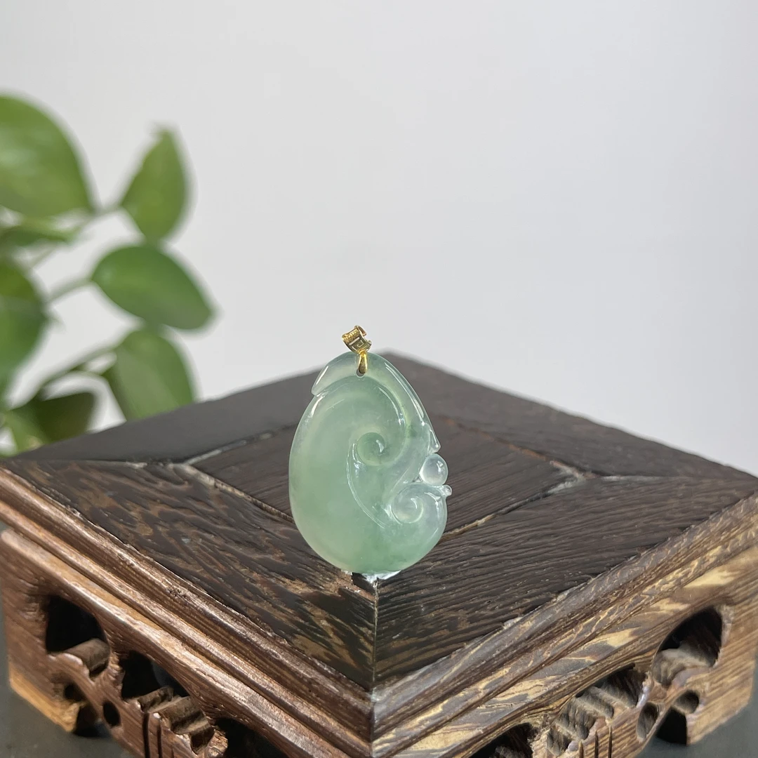 JTW21-24 天然缅甸A货翡翠  18K扣头如意