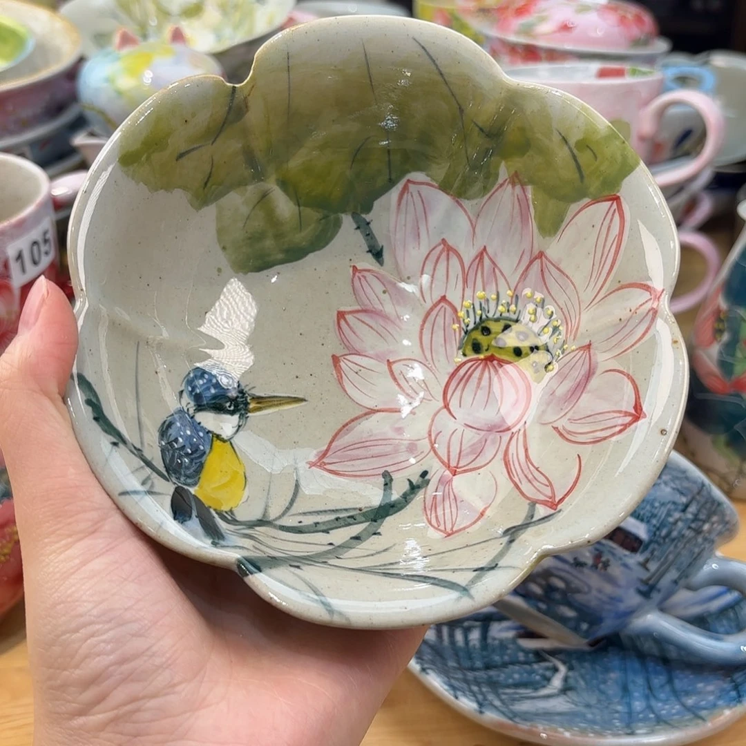 瓷片兔兔管理层和其他