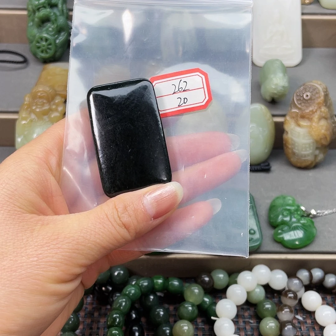 未镶嵌和田玉挂件