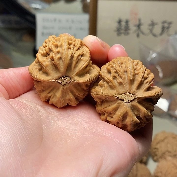 吊坠文玩核桃38的宫灯