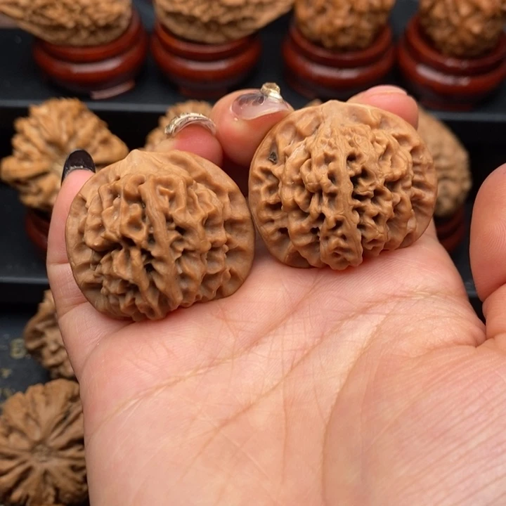 文玩核桃吊坠秦岭秦闷35无修