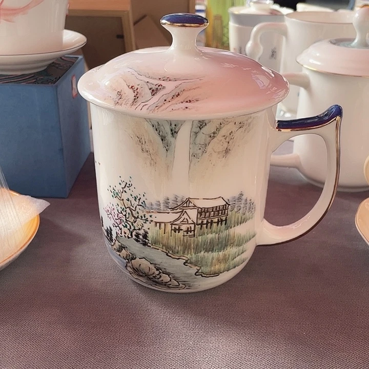 纯手绘大老板杯。