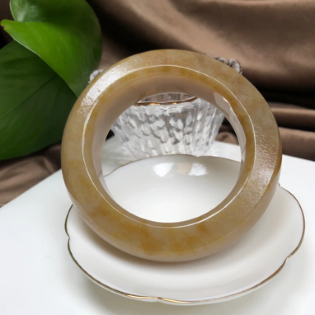 玺世珠宝，新疆和田玉满皮糖沁54圈口随型手镯浑厚敦实油润度不错