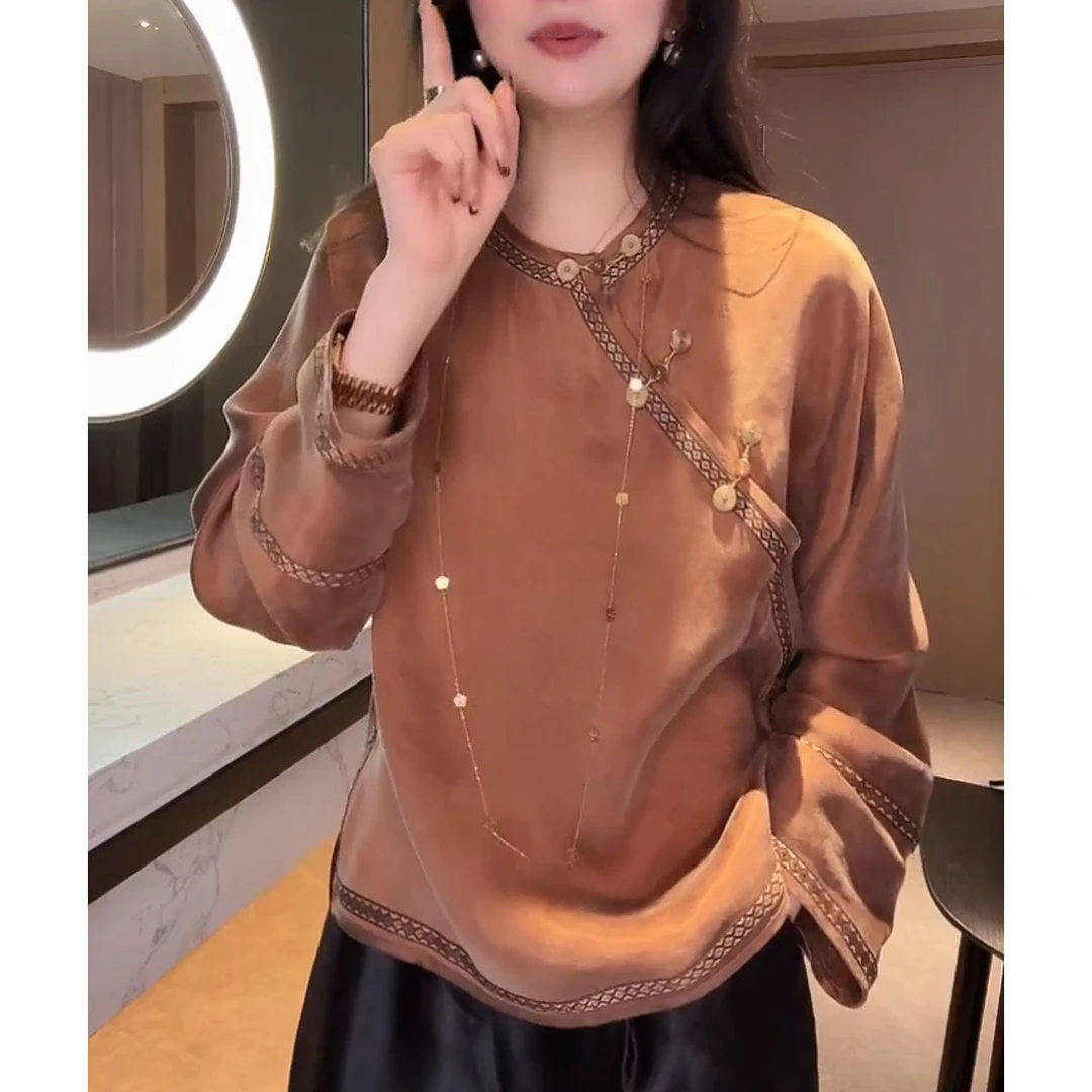 新中式优雅气质上衣女2025年秋季新款时尚设计感复古斜襟盘扣小衫