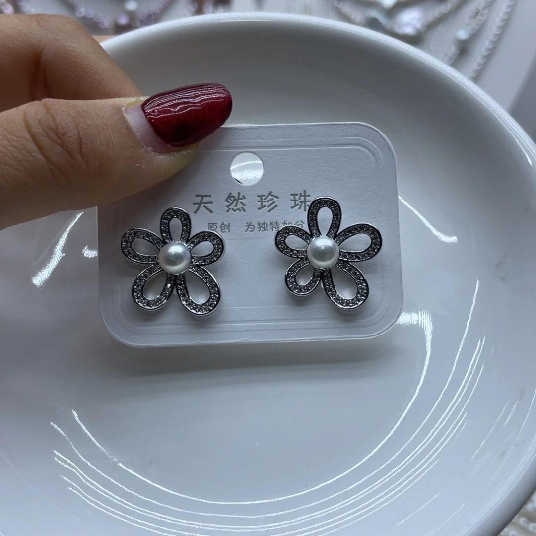 银S925镶嵌淡水珍珠耳饰