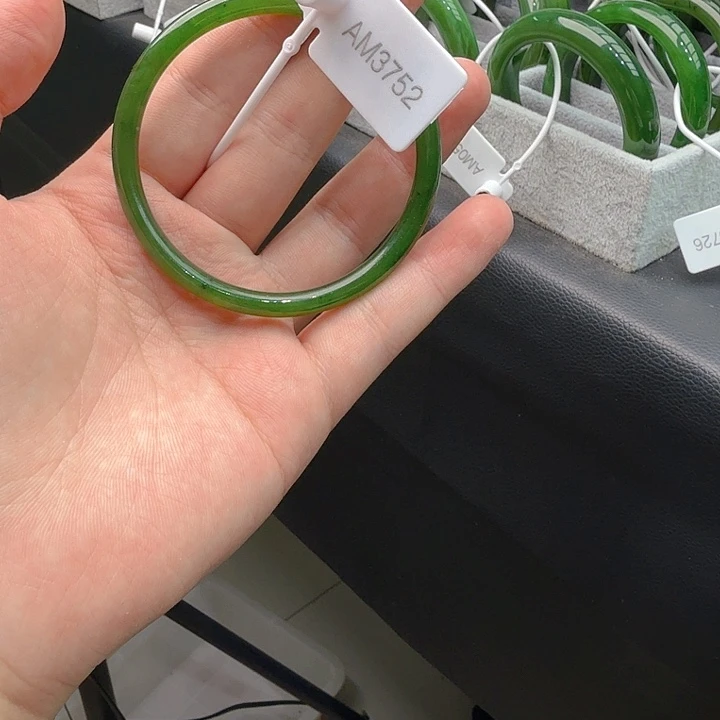 和田玉（碧玉）手镯未镶嵌