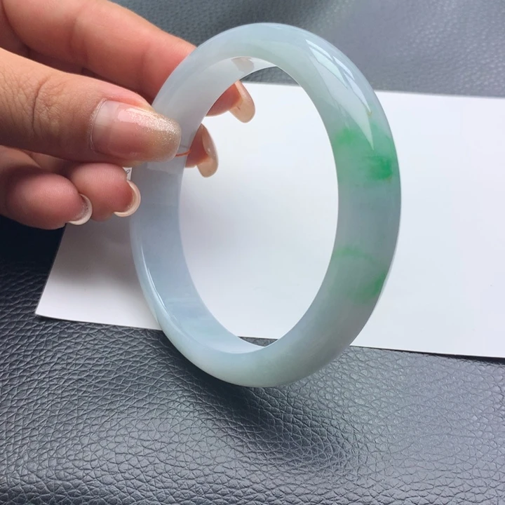 翡翠手镯未镶嵌天然翡翠手镯