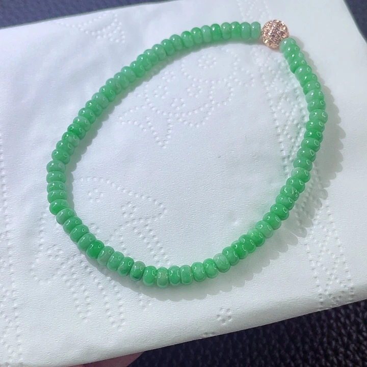 翡翠手链未镶嵌翡翠
