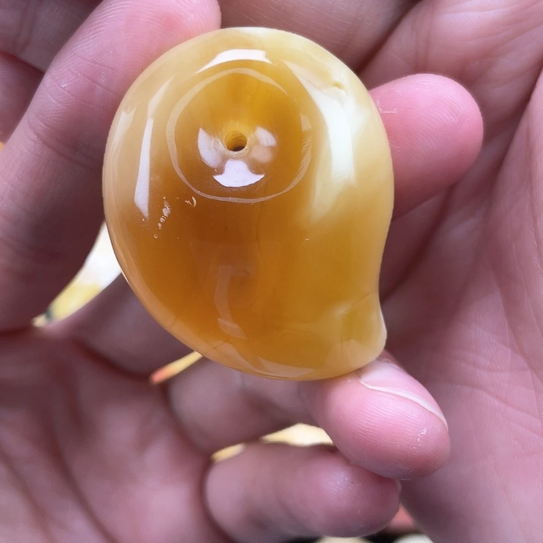 琥珀裸石未镶嵌蜜蜡