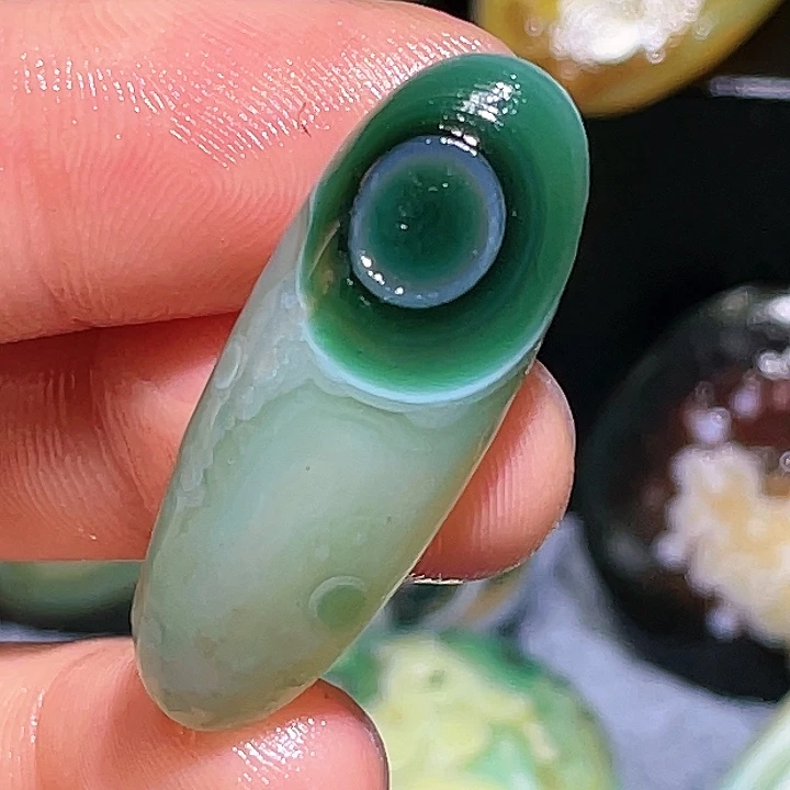 珠宝奇石玛瑙未镶嵌