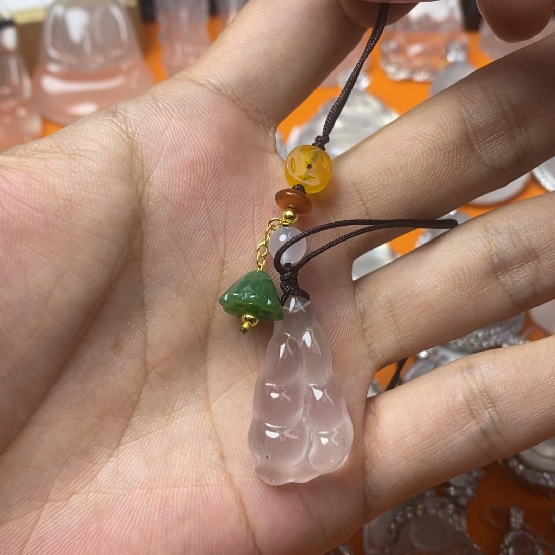 石英质玉未镶嵌吊坠(不含链)叶子