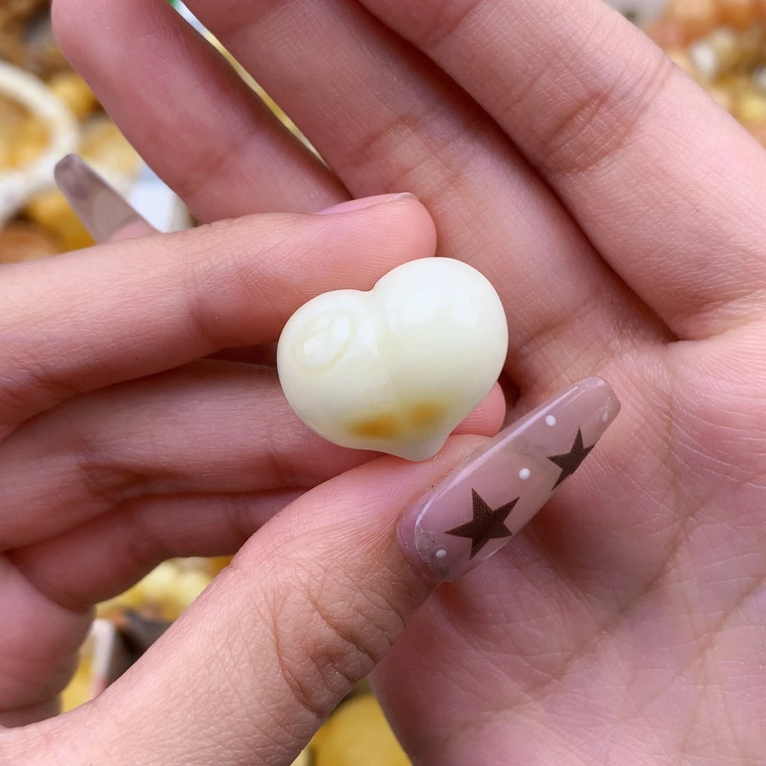 琥珀未镶嵌珠宝奇石21*18*14