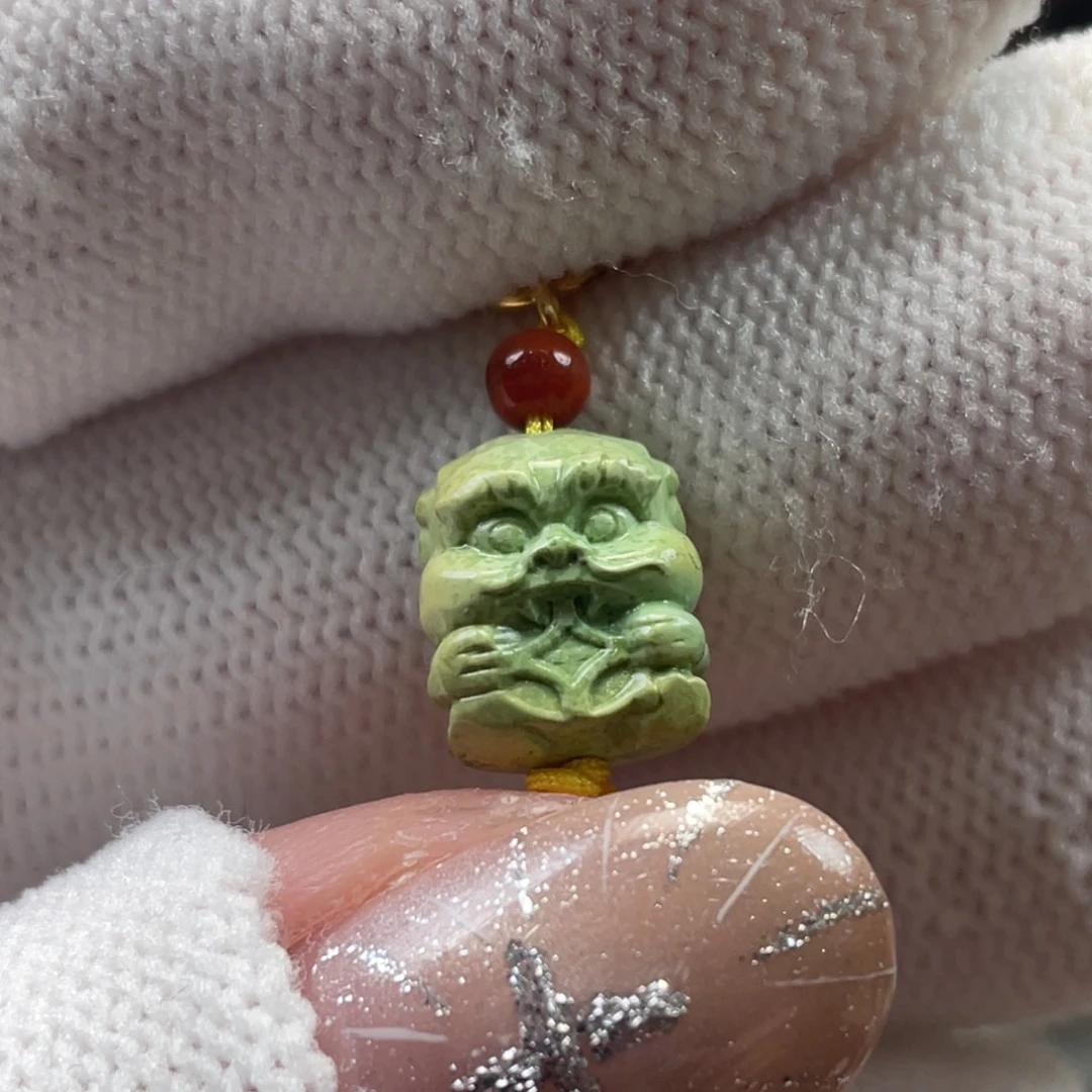 绿松石未镶嵌挂件