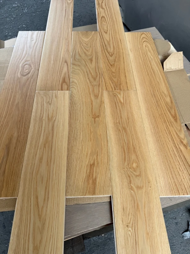 白蜡木本色原木原纹纯实木平扣