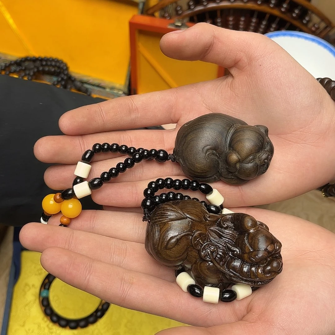 大叶紫檀（黑酸枝木类）