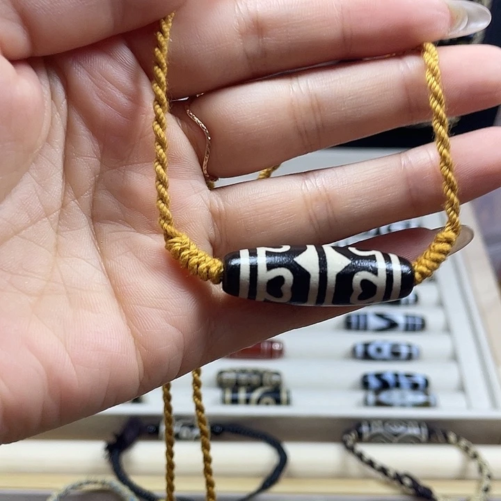 合金颈饰玛瑙/玉髓