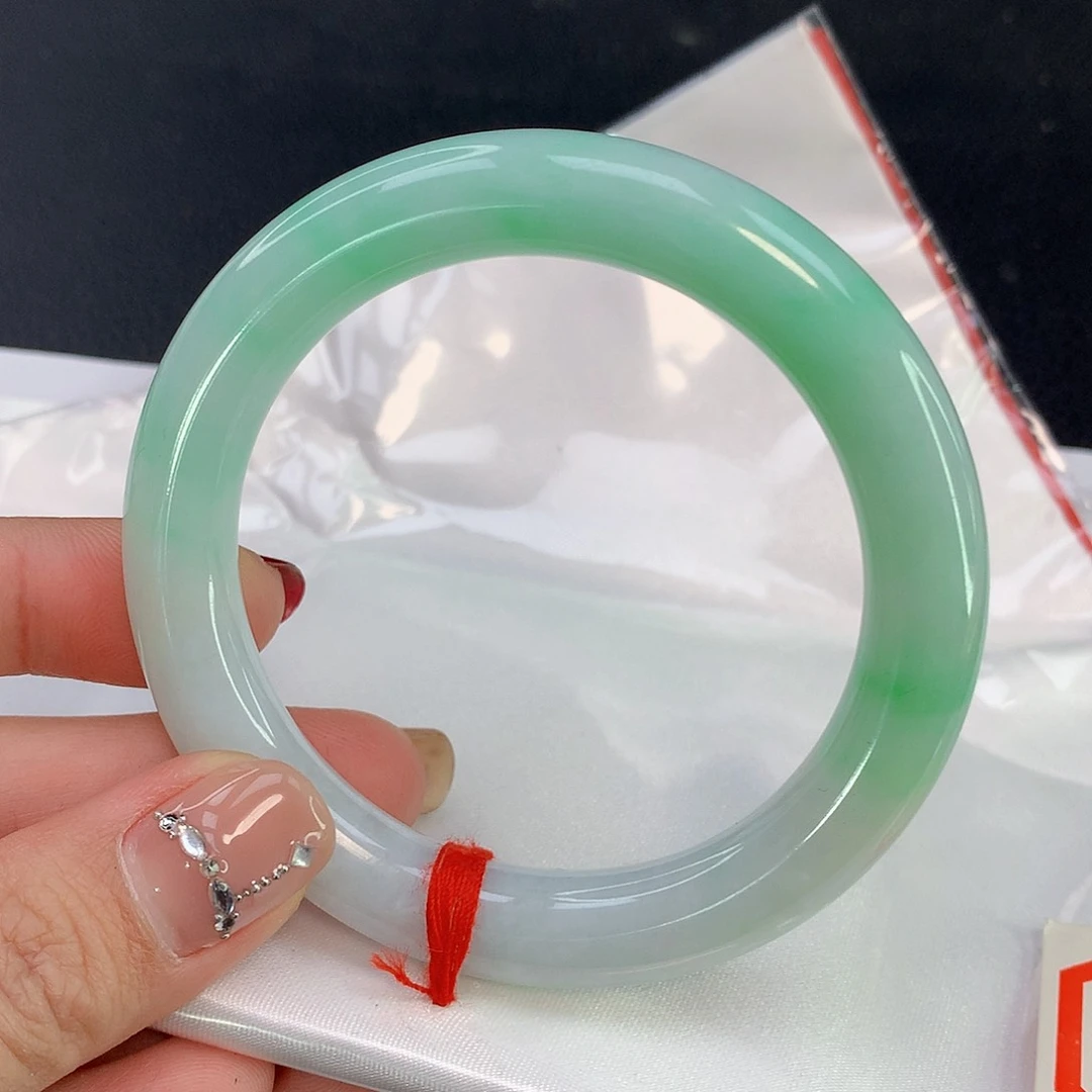 翡翠手镯未镶嵌天然A货翡翠620