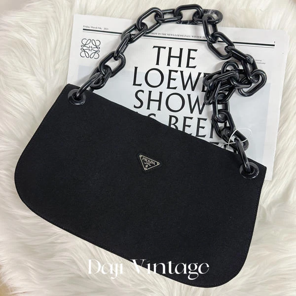 95新 Prada/普拉达 大吉中古/Prada普拉达黑银亚克力单肩包