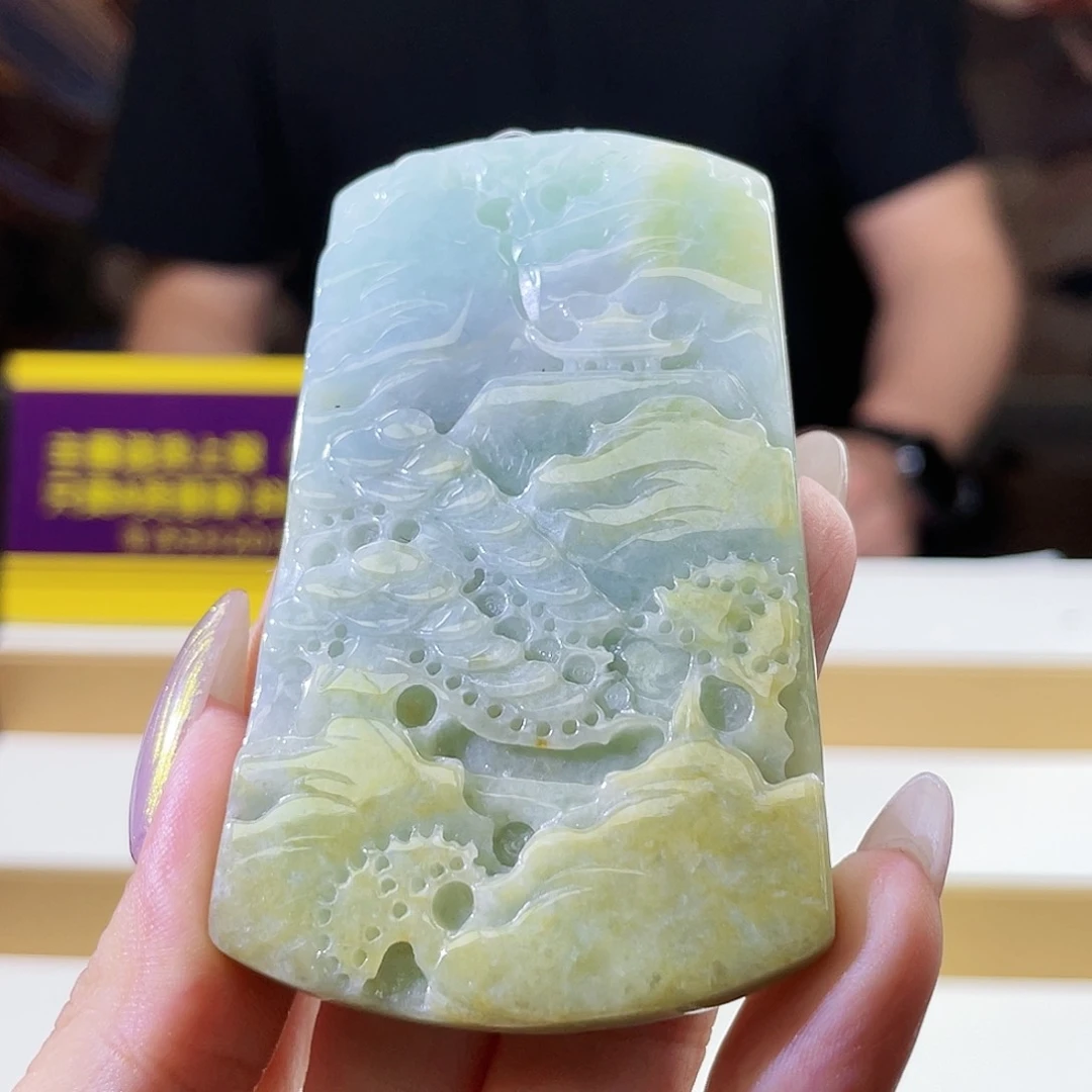 翡翠未镶嵌颈饰挂件
