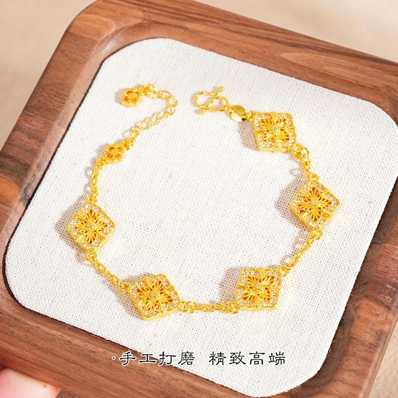铜合金手链 轻奢小众新中式手链镂空菱形带钻花丝四叶草手链0643