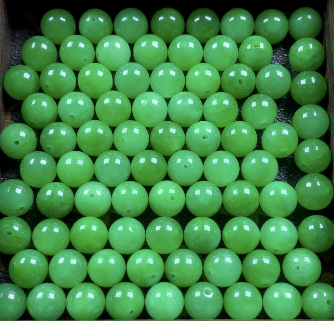 卡10mm天然缅甸A货 满绿散珠 多样性发一颗