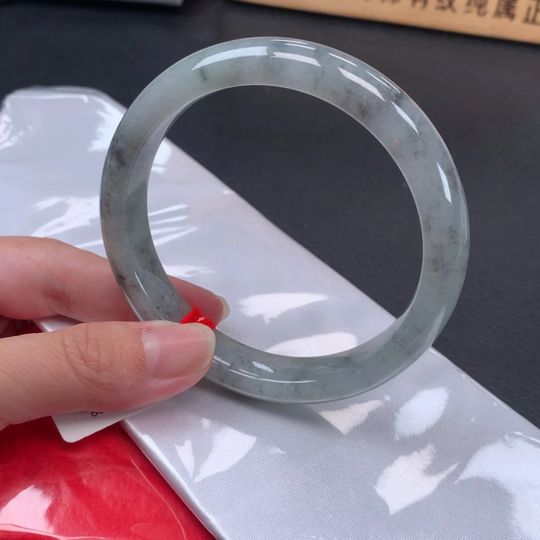 翡翠未镶嵌手镯60圈口冰胶乌鸡