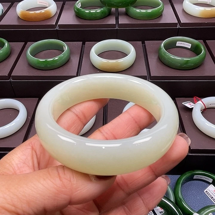 和田玉未镶嵌手镯6162