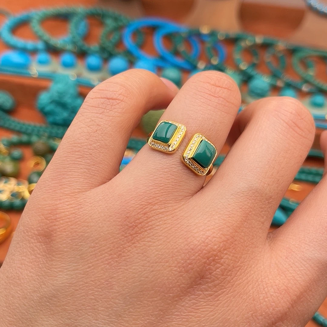 绿松石18K金镶嵌珠宝奇石