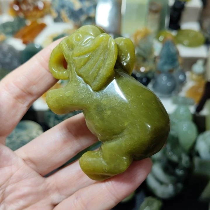 岫玉未镶嵌手把件款式小摆件