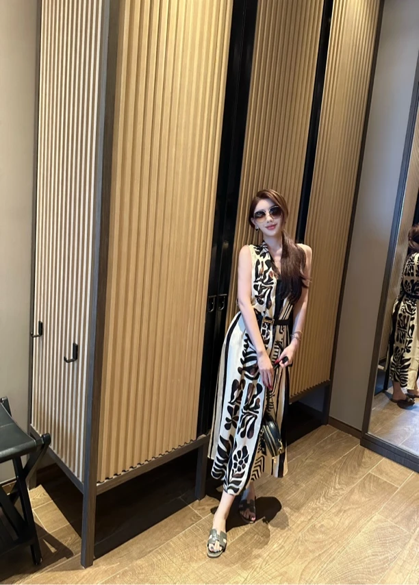 【粥粥高级定制】勒斯酒庄墨点花卉V领显瘦高级气质无袖连衣裙