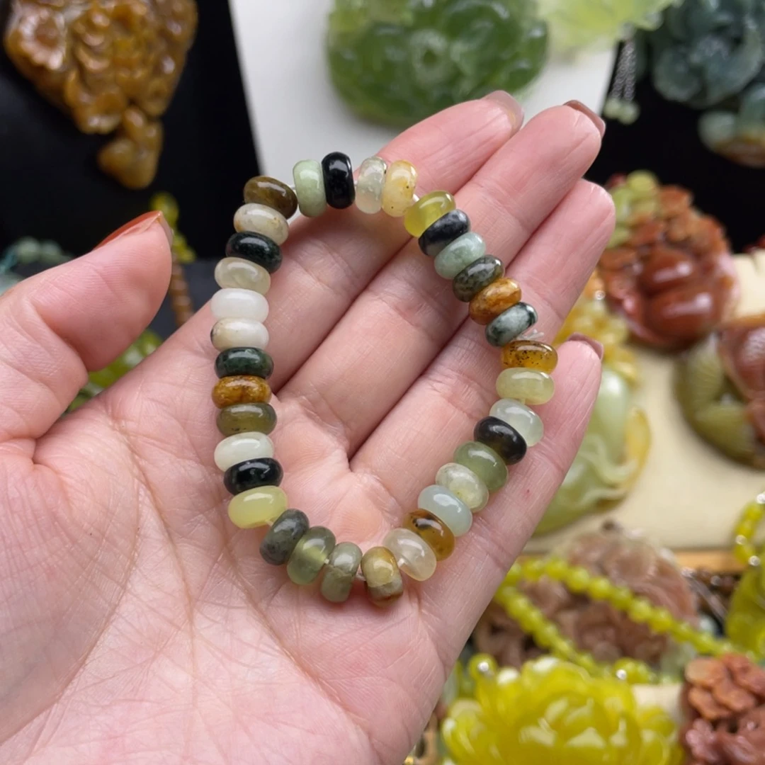 未镶嵌蛇纹石玉颈饰