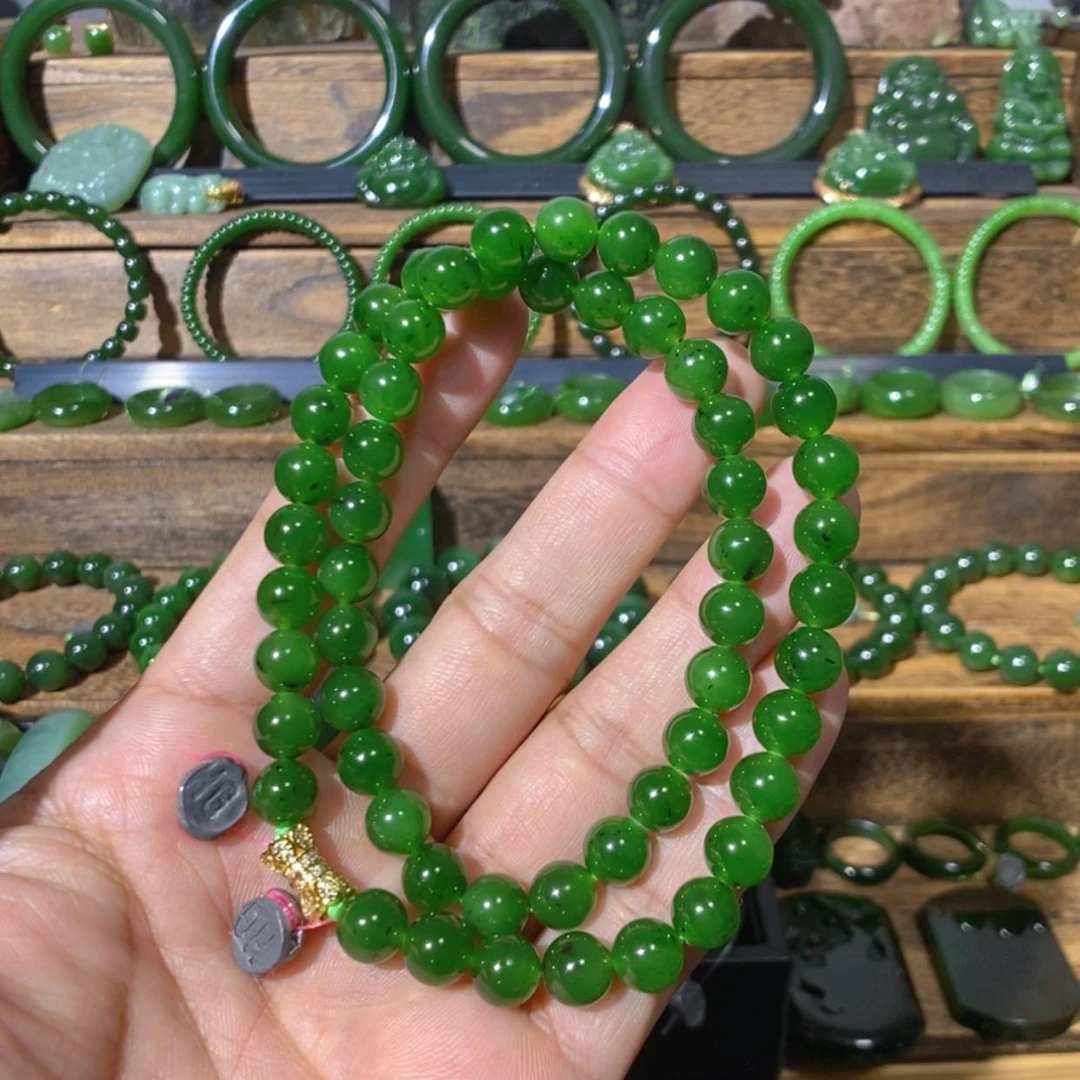 【闪购商品】吊坠(不含链)未镶嵌和田玉巴料辣绿项链 8