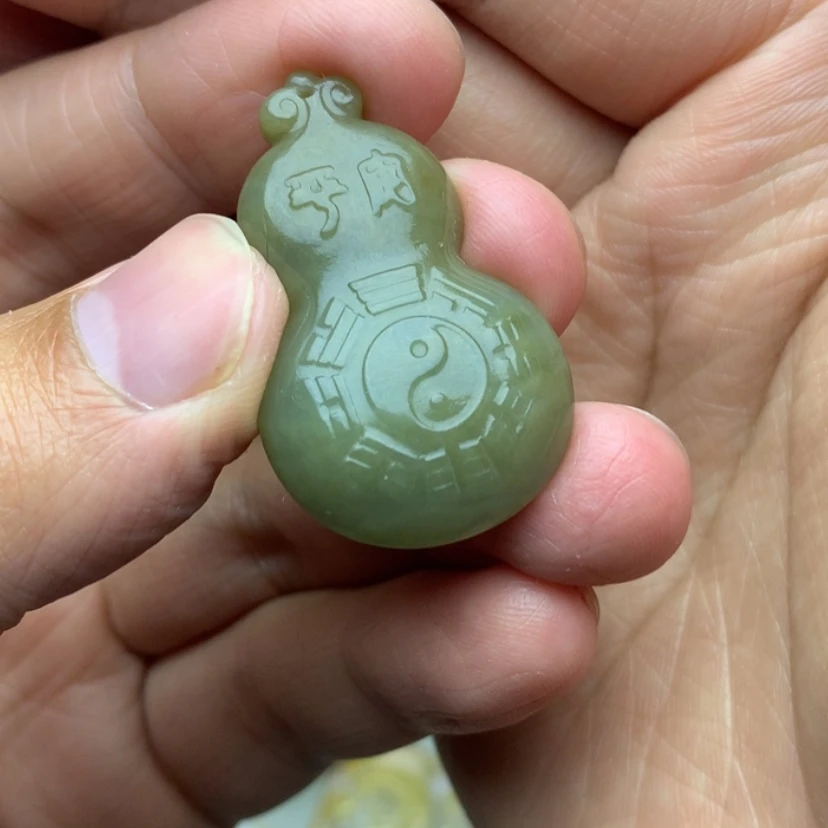 【闪购商品】颈饰未镶嵌和田玉