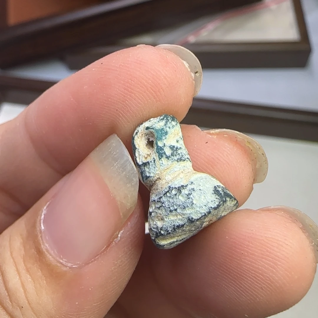 不***哦玛瑙/玉髓未镶嵌珠宝半成品