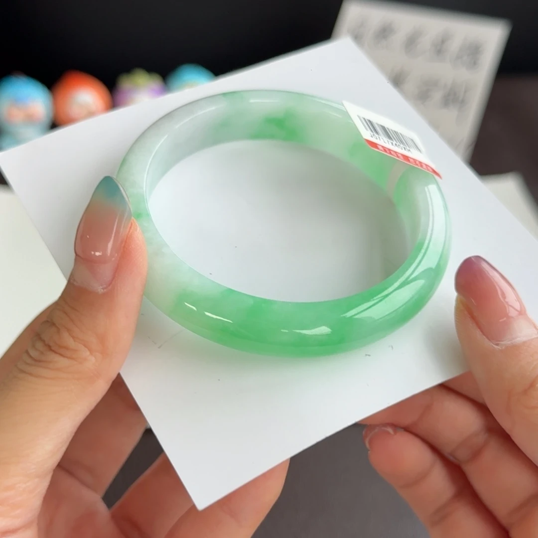 翡翠未镶嵌手镯40号 56.4