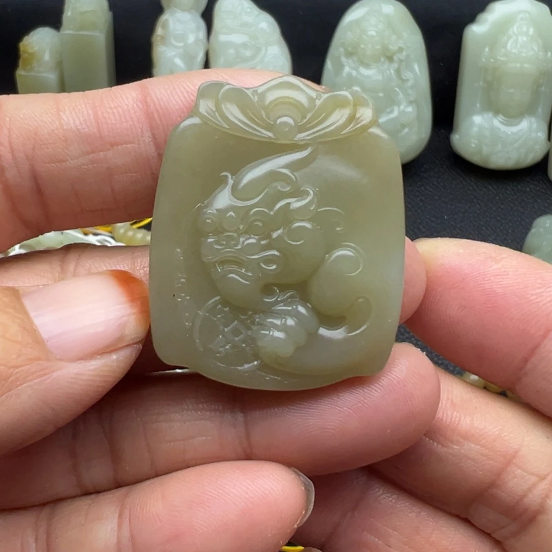 和田玉（糖玉）未镶嵌吊坠(不含链)