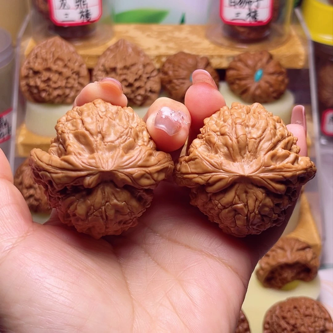 文玩核桃吊坠51全品大龙鼎