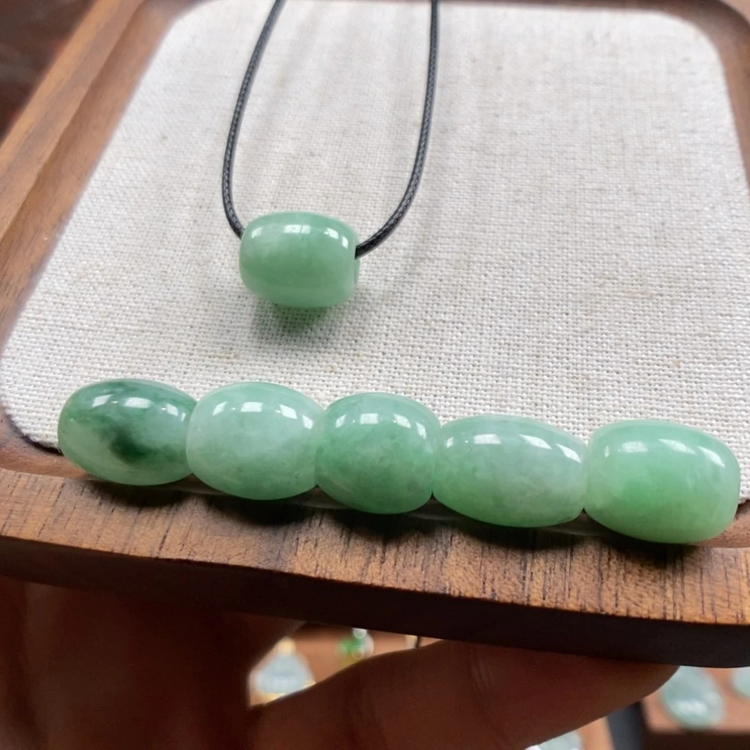 【闪购商品】颈饰未镶嵌翡翠发其一